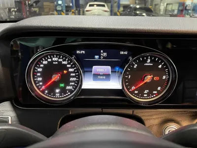 2018 Mercedes-Benz E 220 VIN: