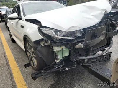 2016 Kia K5 KNAGU416BGA028697 VIN:KNAGU416BGA028697