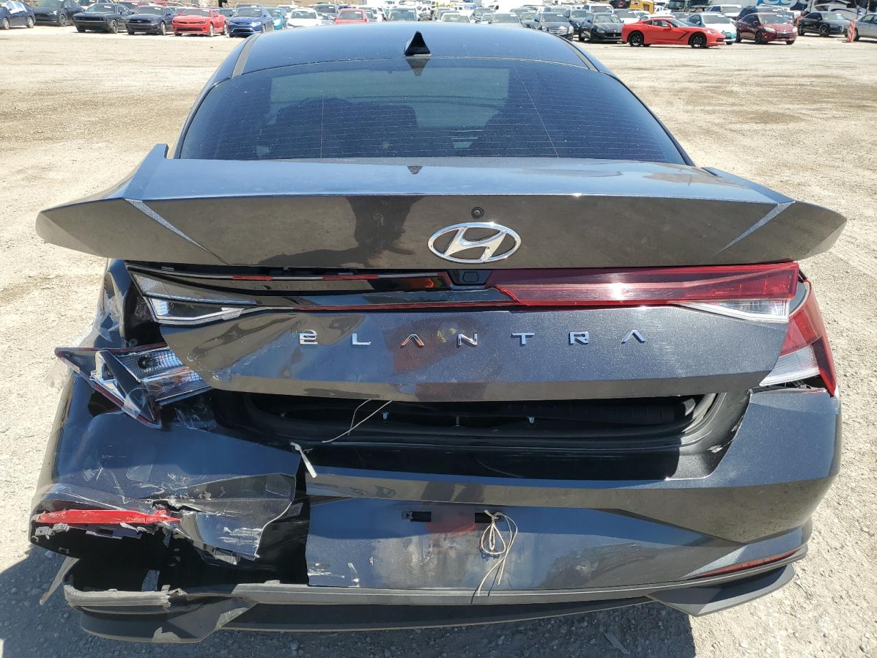 2022 HYUNDAI ELANTRA SEL VIN:5NPLM4AG7NH070609