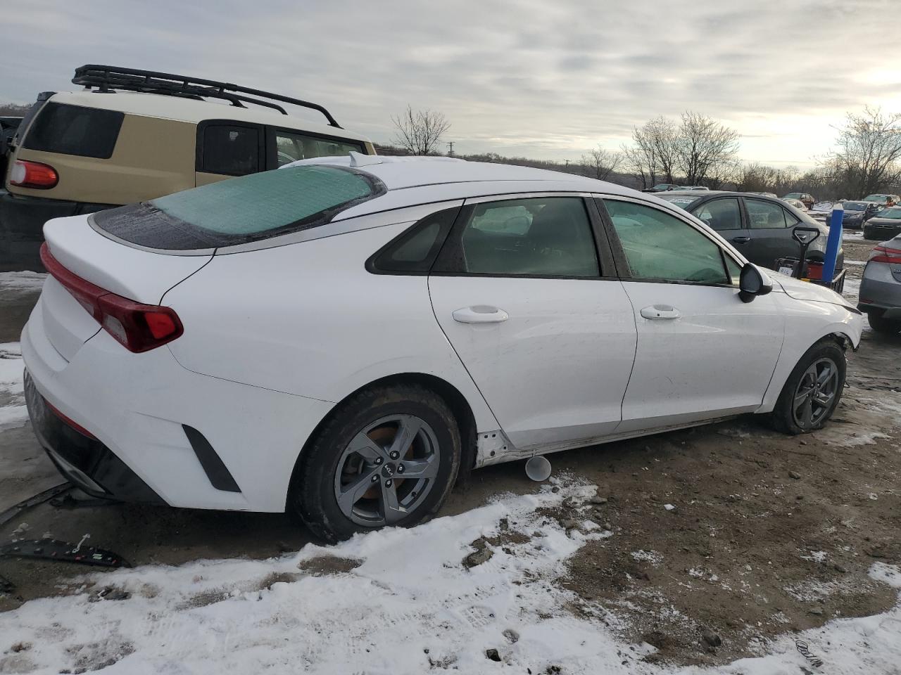 2022 KIA K5 LXS VIN:19UUA5669YA055366