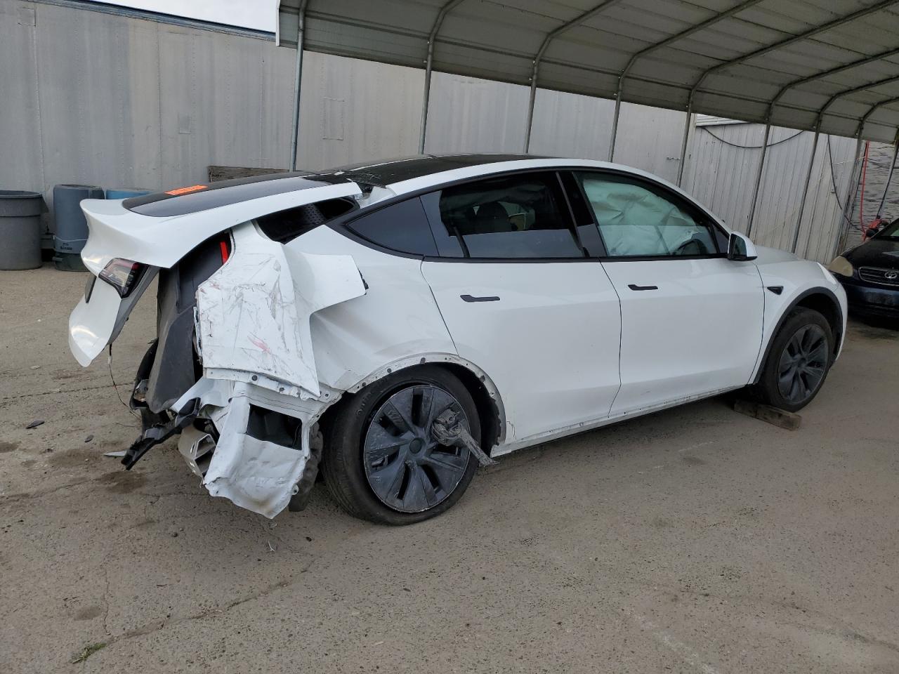 2024 TESLA MODEL Y  VIN:7SAYGDED2RF155992