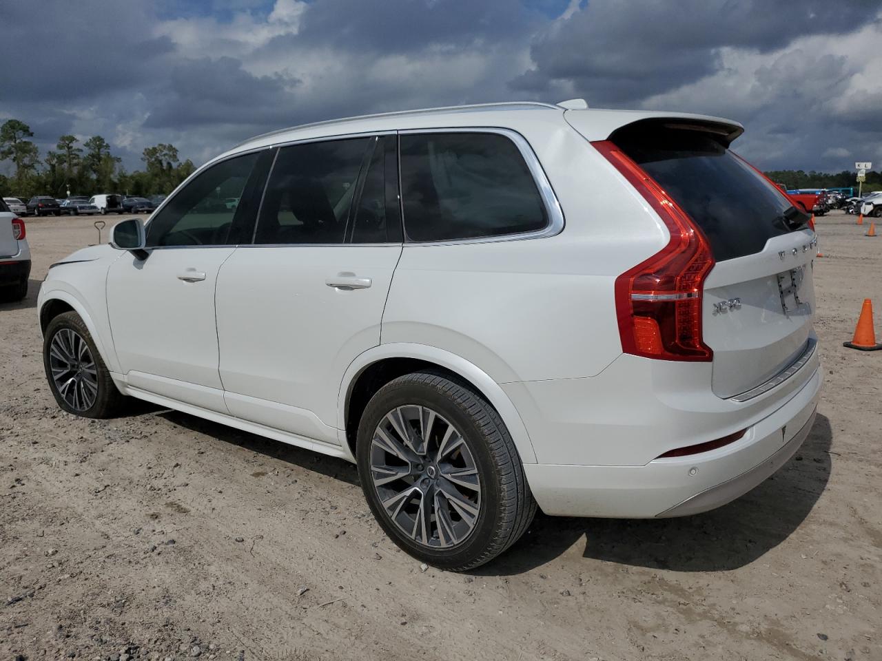 2022 VOLVO XC90 T5 MOMENTUM VIN:YV4102CK7N1857251