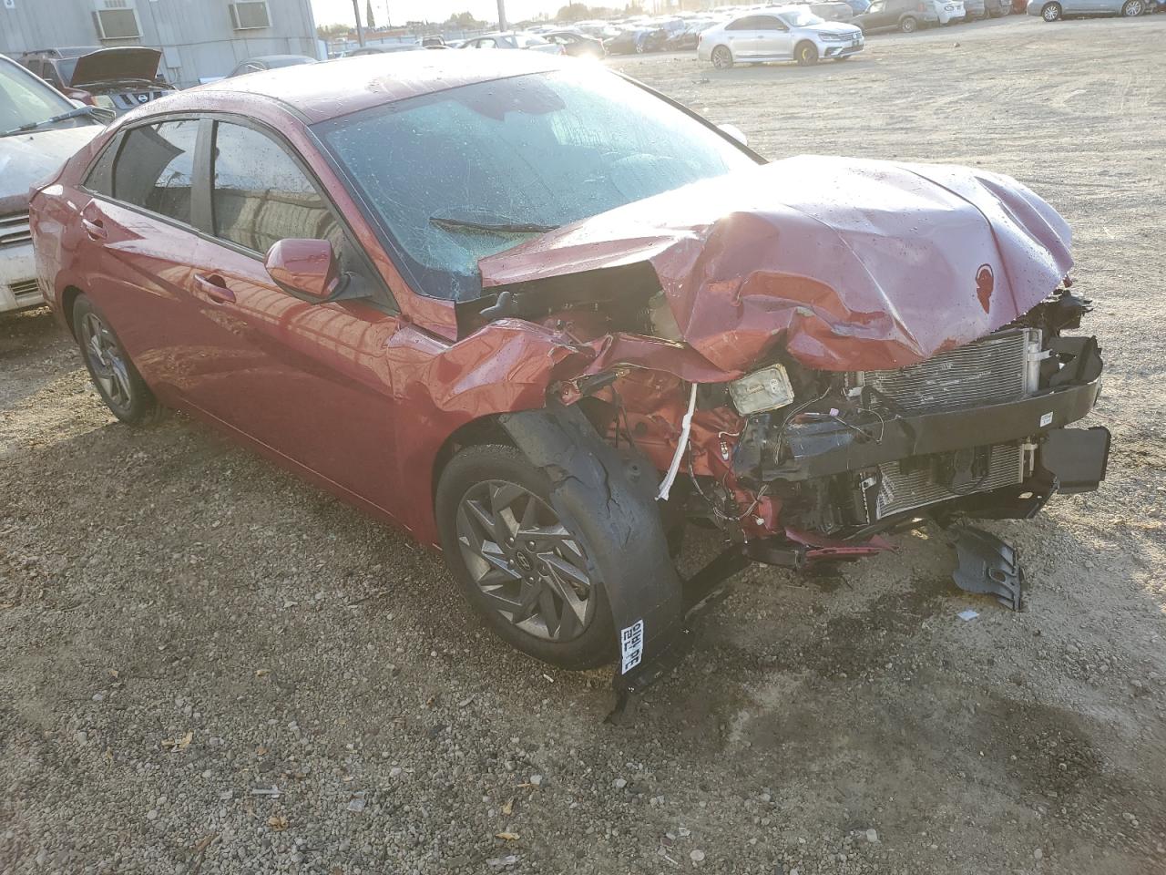 2024 HYUNDAI ELANTRA BLUE VIN:KMHLM4DJ9RU095638