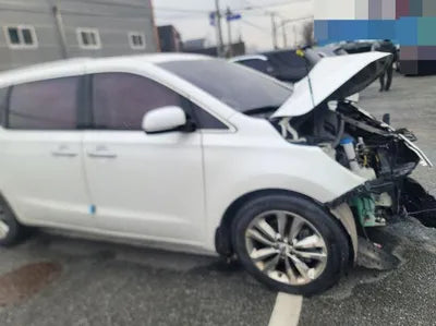 2017 Kia Carnival VIN: