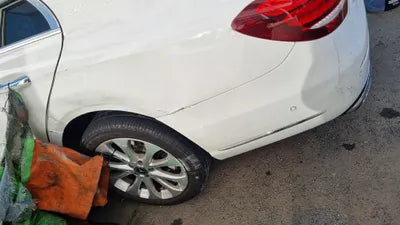 2019 Mercedes-Benz E 220 WDDZF0FB7KA532623 VIN:WDDZF0FB7KA532623