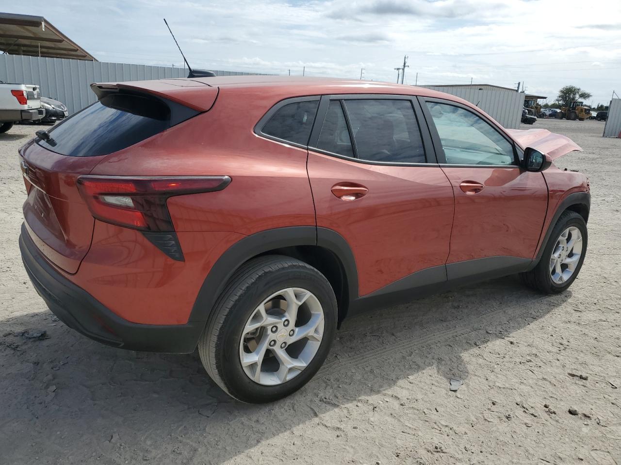 2024 CHEVROLET TRAX LS VIN:KL77LFE27RC070901