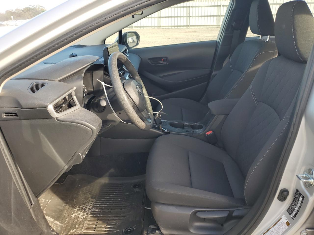 2024 TOYOTA COROLLA LE VIN:JTDBCMFE2R3043051