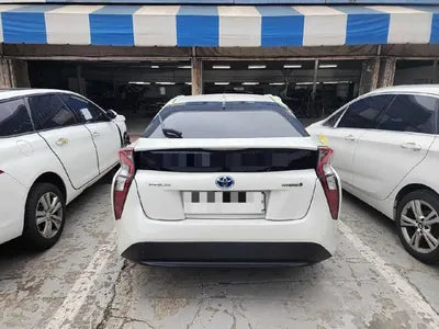 2016 Toyota Prius VIN: