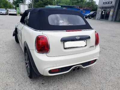 2021 MINI Cooper WMWWP1102M3M76780 VIN:WMWWP1102M3M76780