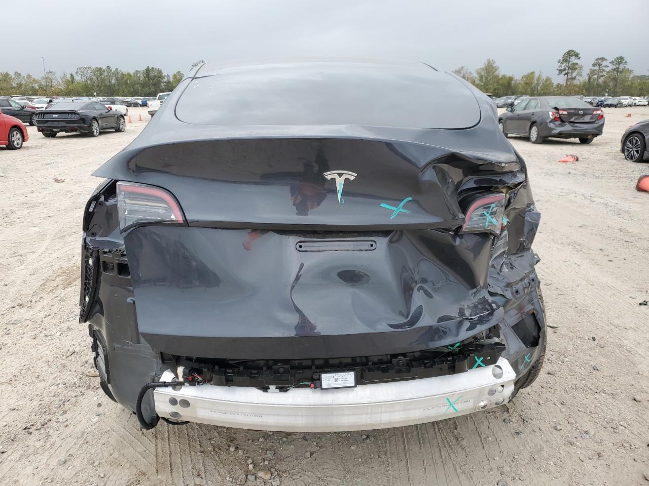 2024 TESLA MODEL Y  VIN:7SAYGDED0RF044759