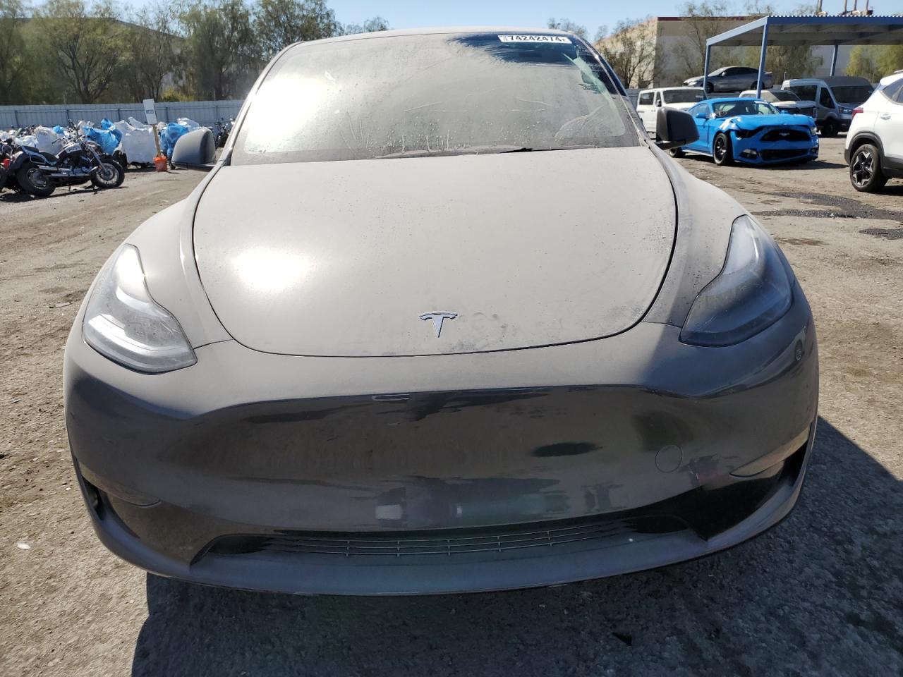 2024 TESLA MODEL Y  VIN:7SAYGDED4RF200527