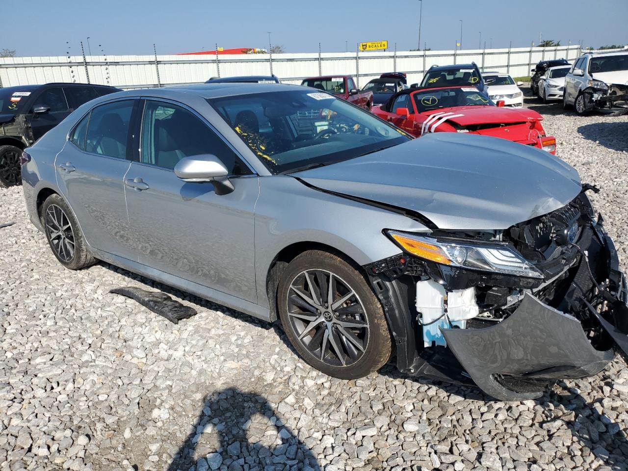 2022 TOYOTA CAMRY XLE VIN:4T1F31AK2NU040910