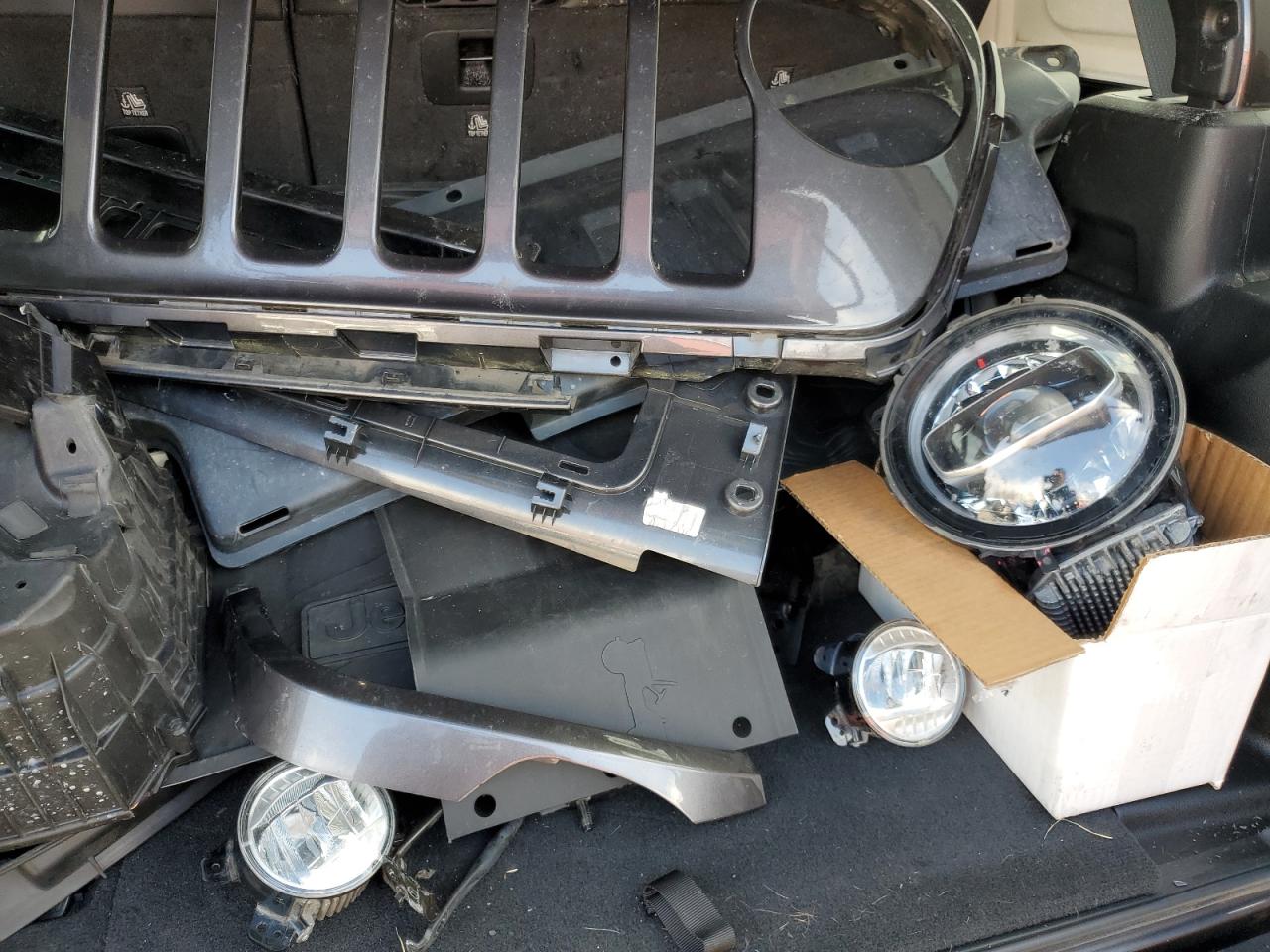 2022 JEEP WRANGLER UNLIMITED SAHARA VIN:1C4HJXEN9NW191371