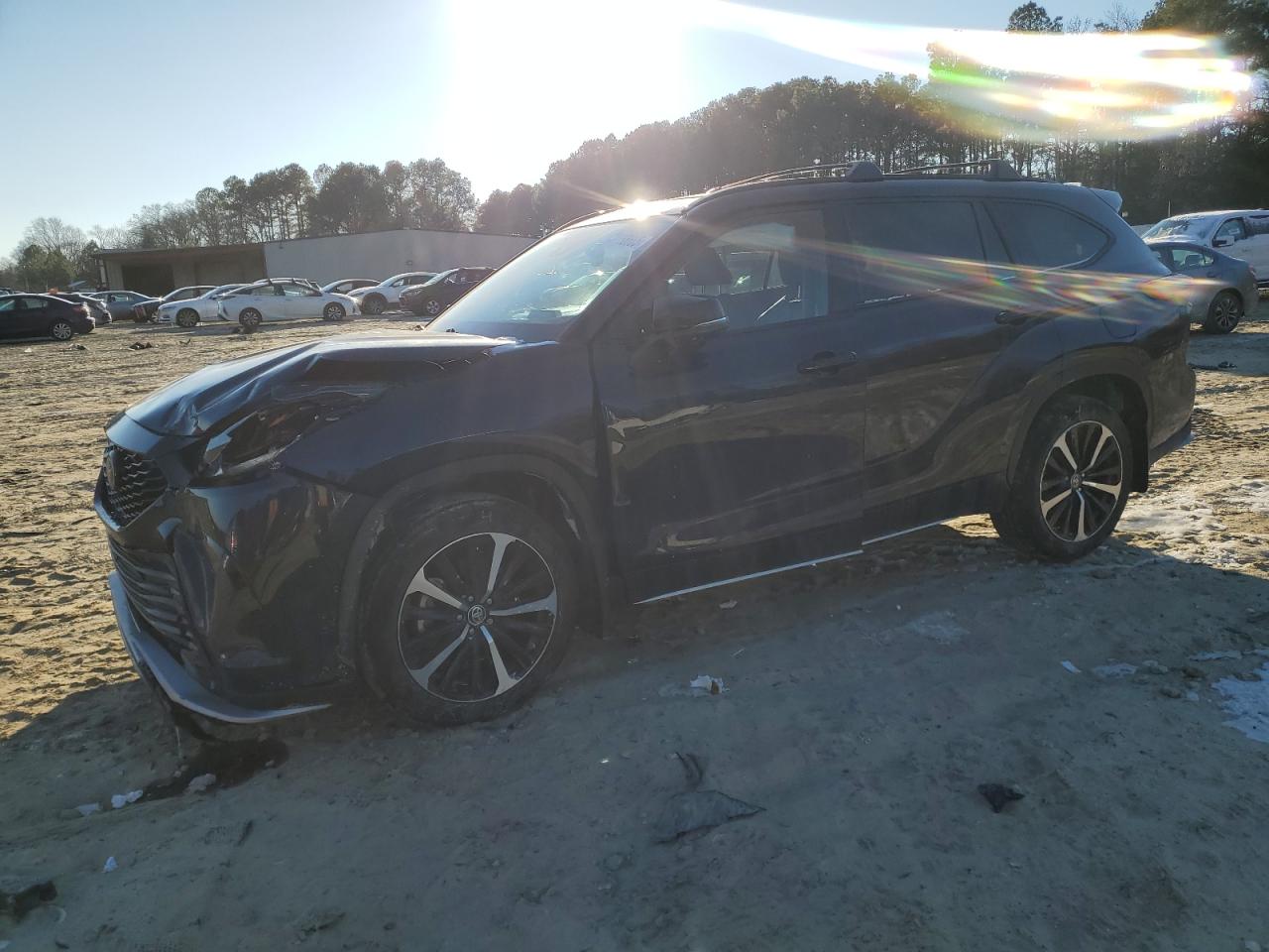 2022 TOYOTA HIGHLANDER XSE VIN:5TDLZRBHXNS239294
