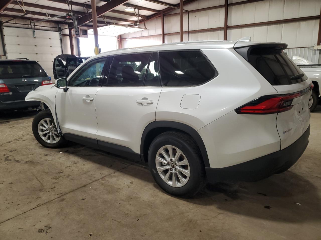 2024 TOYOTA GRAND HIGHLANDER XLE VIN:5TDACAB57RS009962