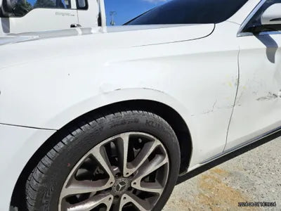 2018 Mercedes-Benz E 300 VIN: