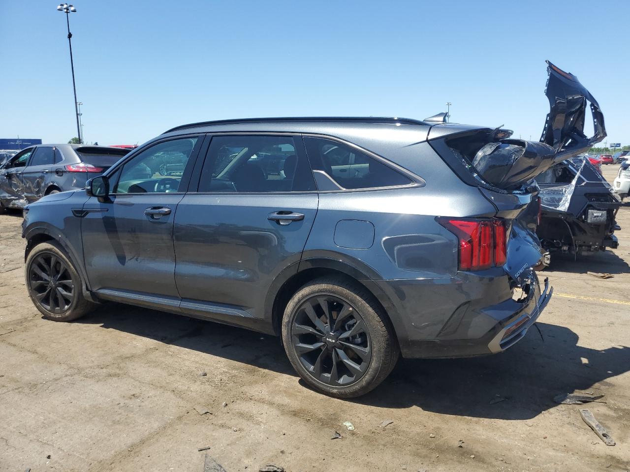 2023 KIA SORENTO SX VIN:5XYRK4LFXPG240864