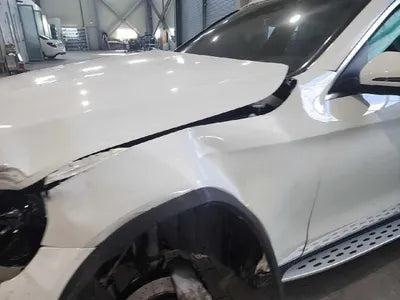 2019 Mercedes-Benz GLC 300 VIN: