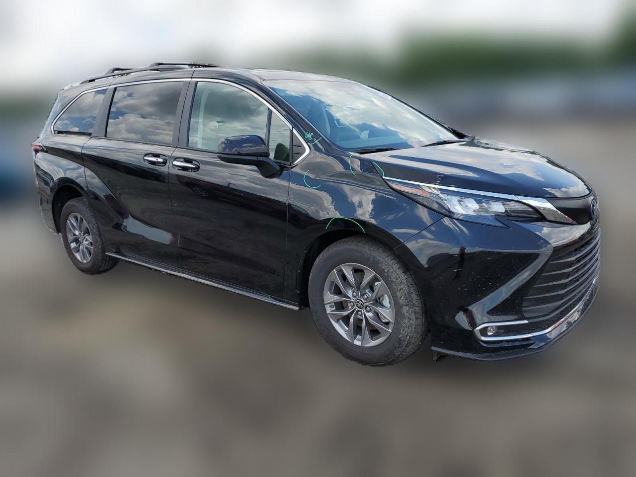 2024 TOYOTA SIENNA XLE VIN:5TDYRKEC2RS181166