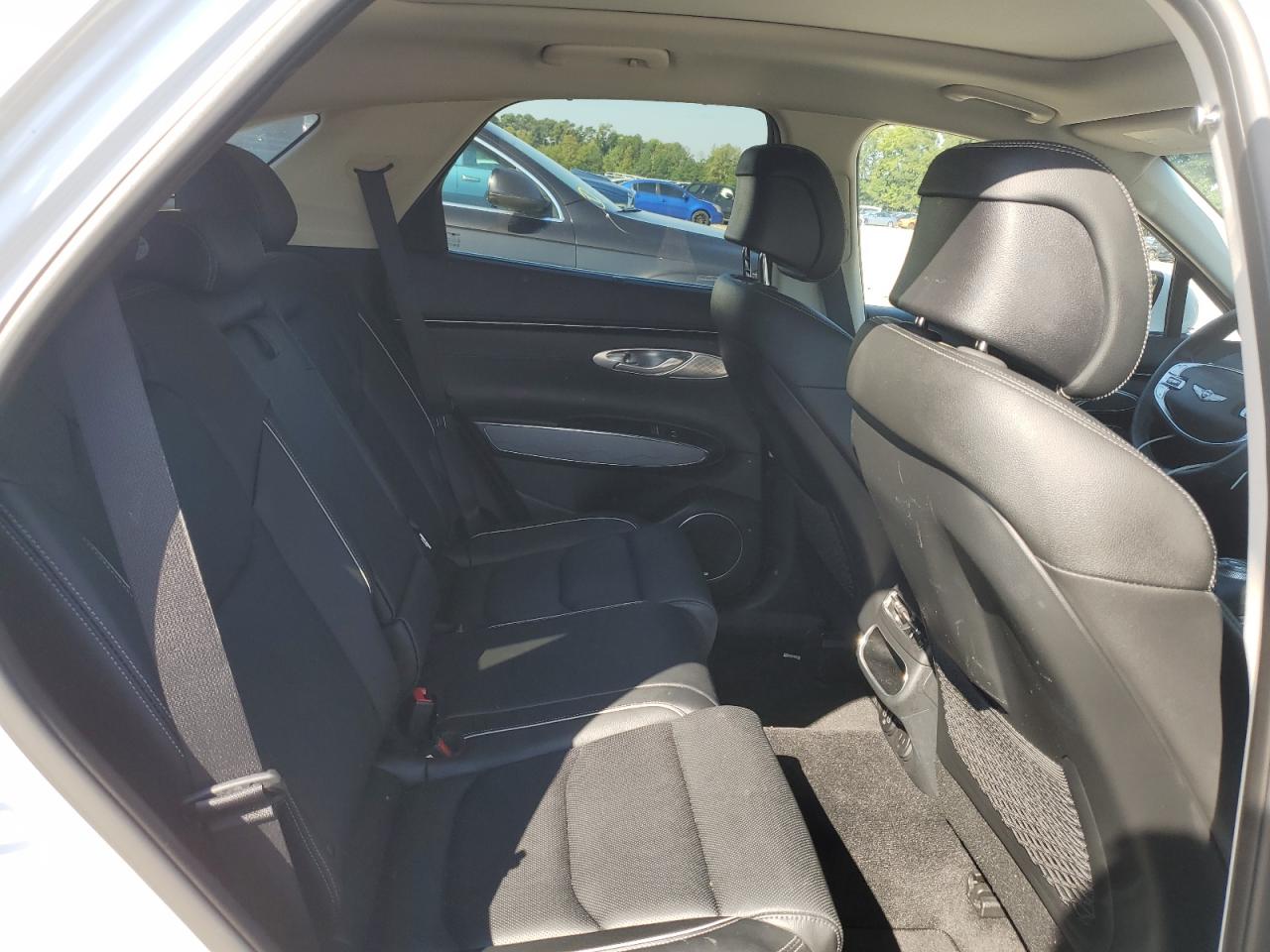 2023 GENESIS GV70 BASE VIN:KMUMADTBXPU126627