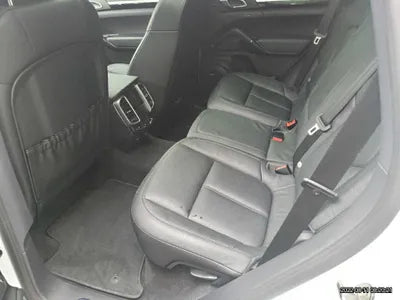 2014 Porsche Cayenne VIN: