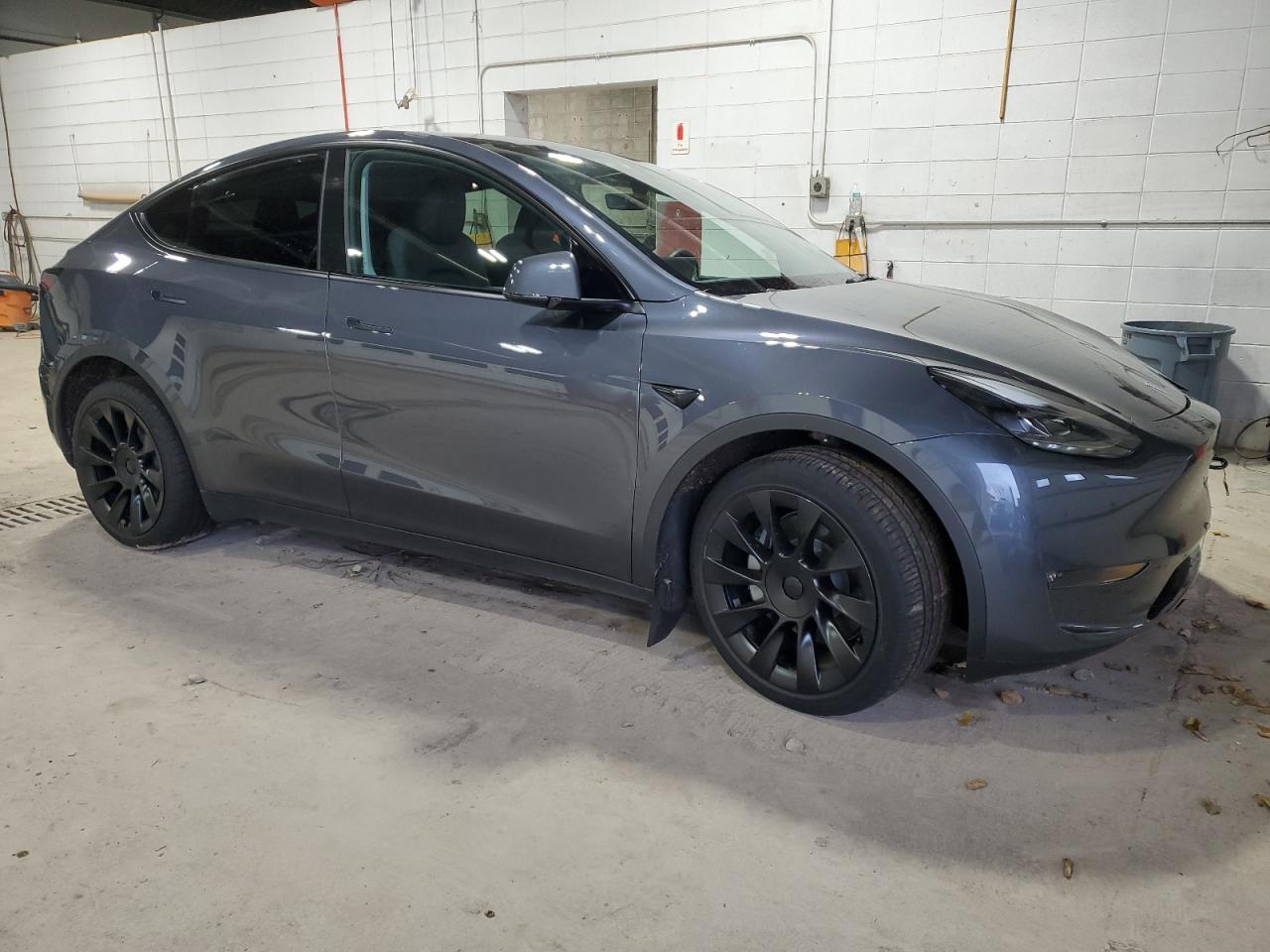 2023 TESLA MODEL Y  VIN:7SAYGAEE8PF897026