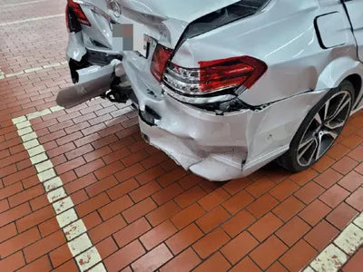 2015 Mercedes-Benz E 220 WDDHF0AB4FB168115 VIN:WDDHF0AB4FB168115