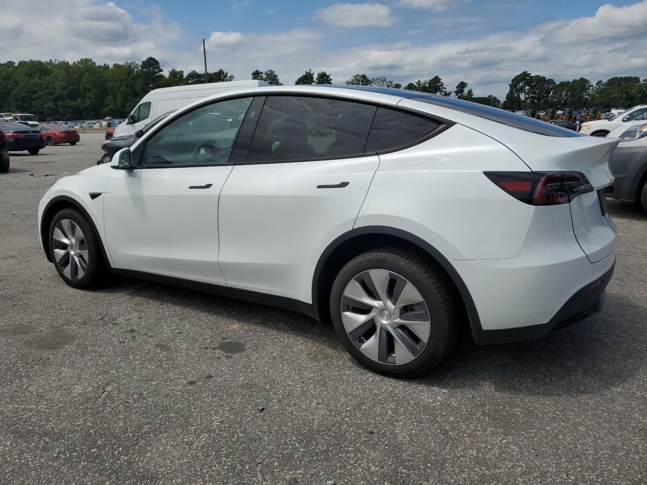 2023 TESLA MODEL Y  VIN:7SAYGDEE6PA204677