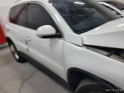 2016 Volkswagen Tiguan VIN:
