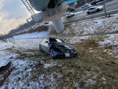 2016 Mercedes-Benz E 300 VIN: