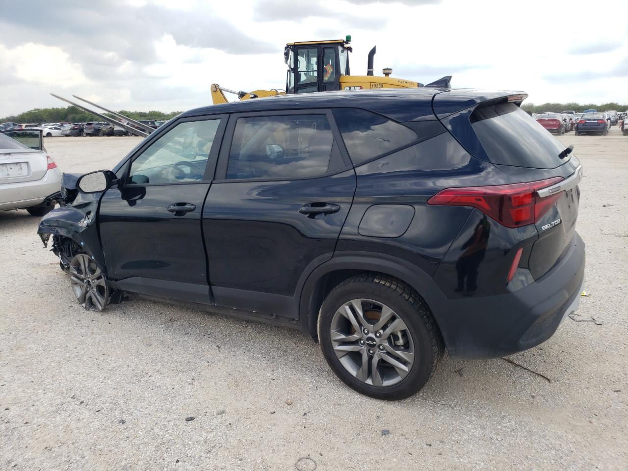 2022 KIA SELTOS LX VIN:KNDEPCAA0N7340998