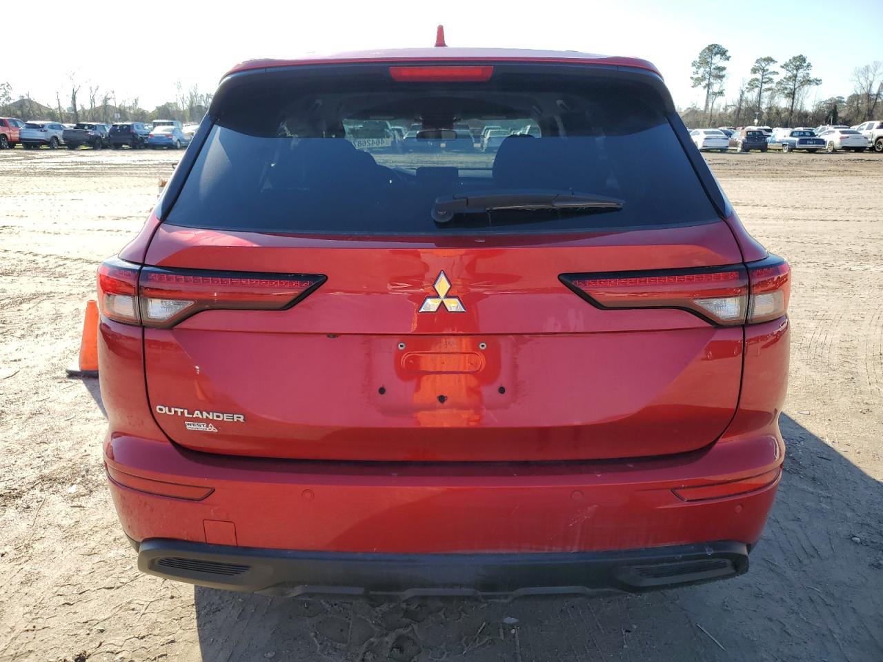 2024 MITSUBISHI OUTLANDER ES VIN:JA4J3UA81RZ063635