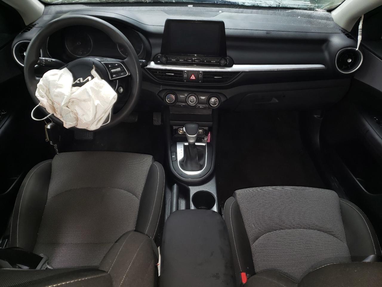 2024 KIA FORTE LX VIN:3KPF24AD7RE768088