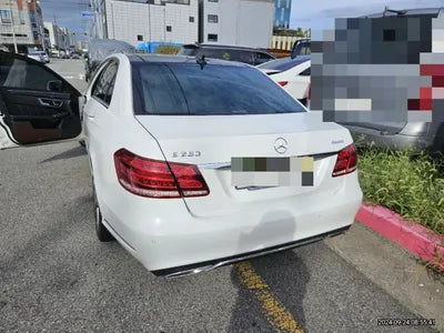 2016 Mercedes-Benz E 250 VIN: