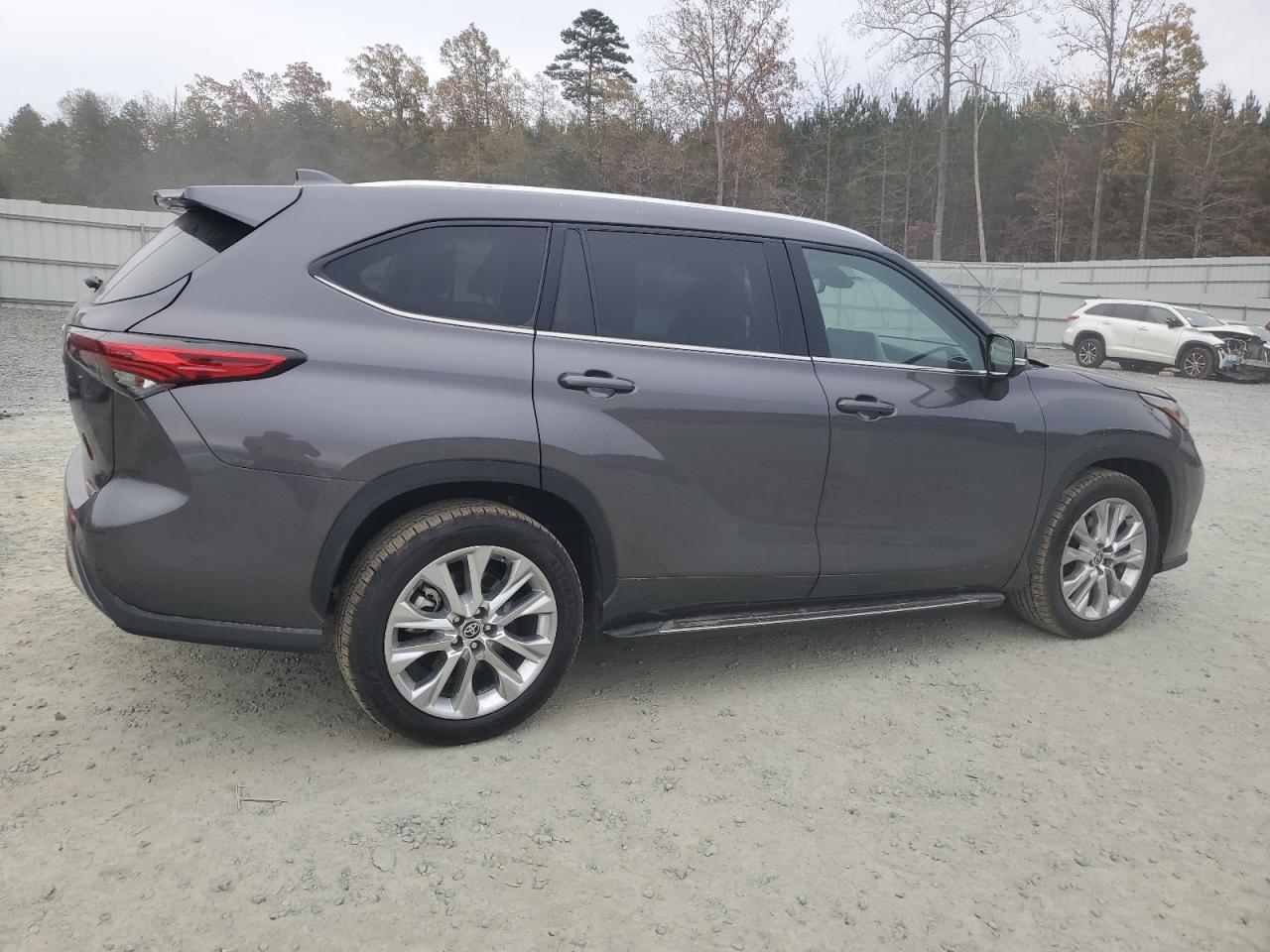 2022 TOYOTA HIGHLANDER LIMITED VIN:5TDYZRAH3NS106108