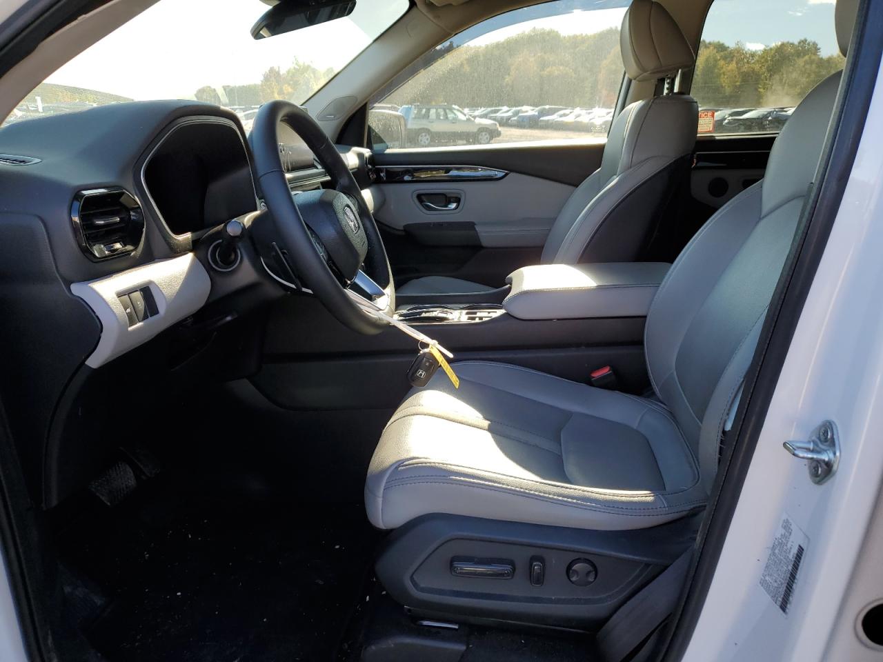 2023 HONDA PILOT TOURING VIN:5FNYG1H74PB051938