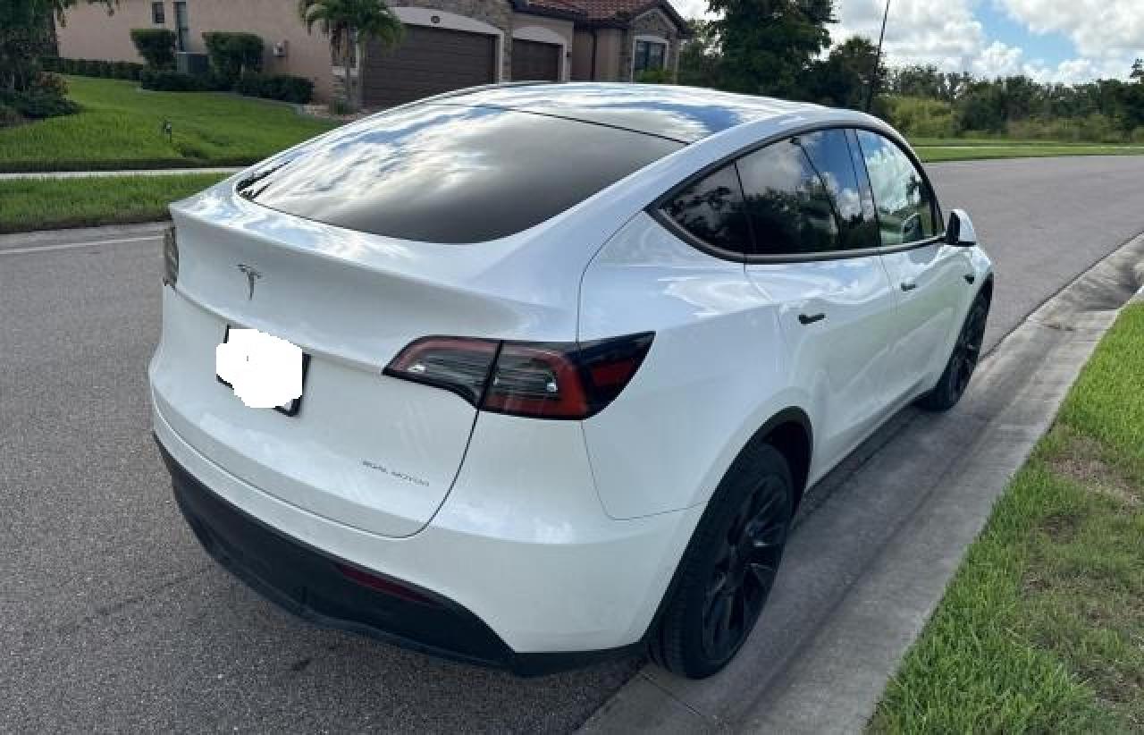 2022 TESLA MODEL Y  VIN:7SAYGDEE4NF443435