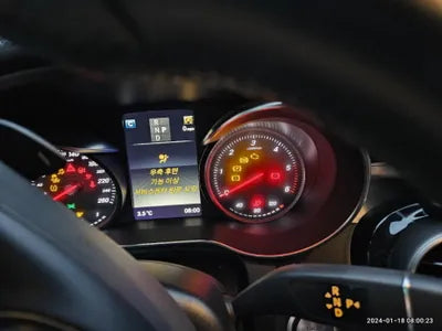 2017 Mercedes-Benz GLC 220 VIN: