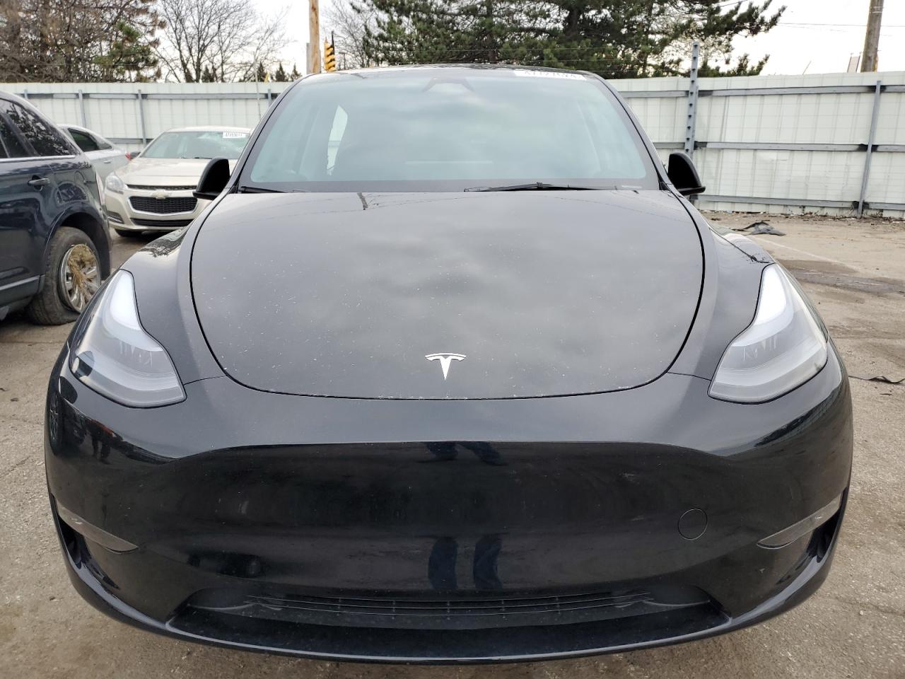 2023 TESLA MODEL Y  VIN:7SAYGDEE8PF875674