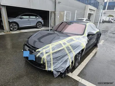 2022 Audi e-tron VIN: