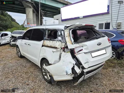 2017 Kia Carnival KNAME81ABJS412645 VIN:KNAME81ABJS412645