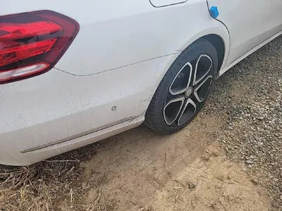 2015 Mercedes-Benz E 250 WDDHF9HB4GB273085 VIN:WDDHF9HB4GB273085