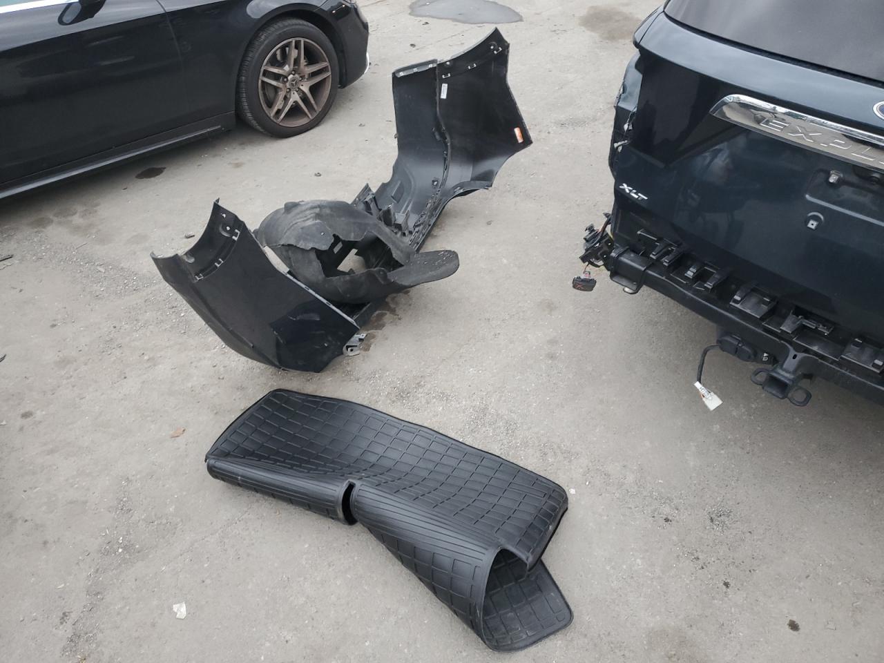2022 FORD EXPLORER XLT VIN:1FMSK8DH6NGC09822