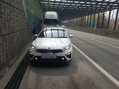 2018 BMW Z1 KNAF141BEKA811240 VIN:KNAF141BEKA811240