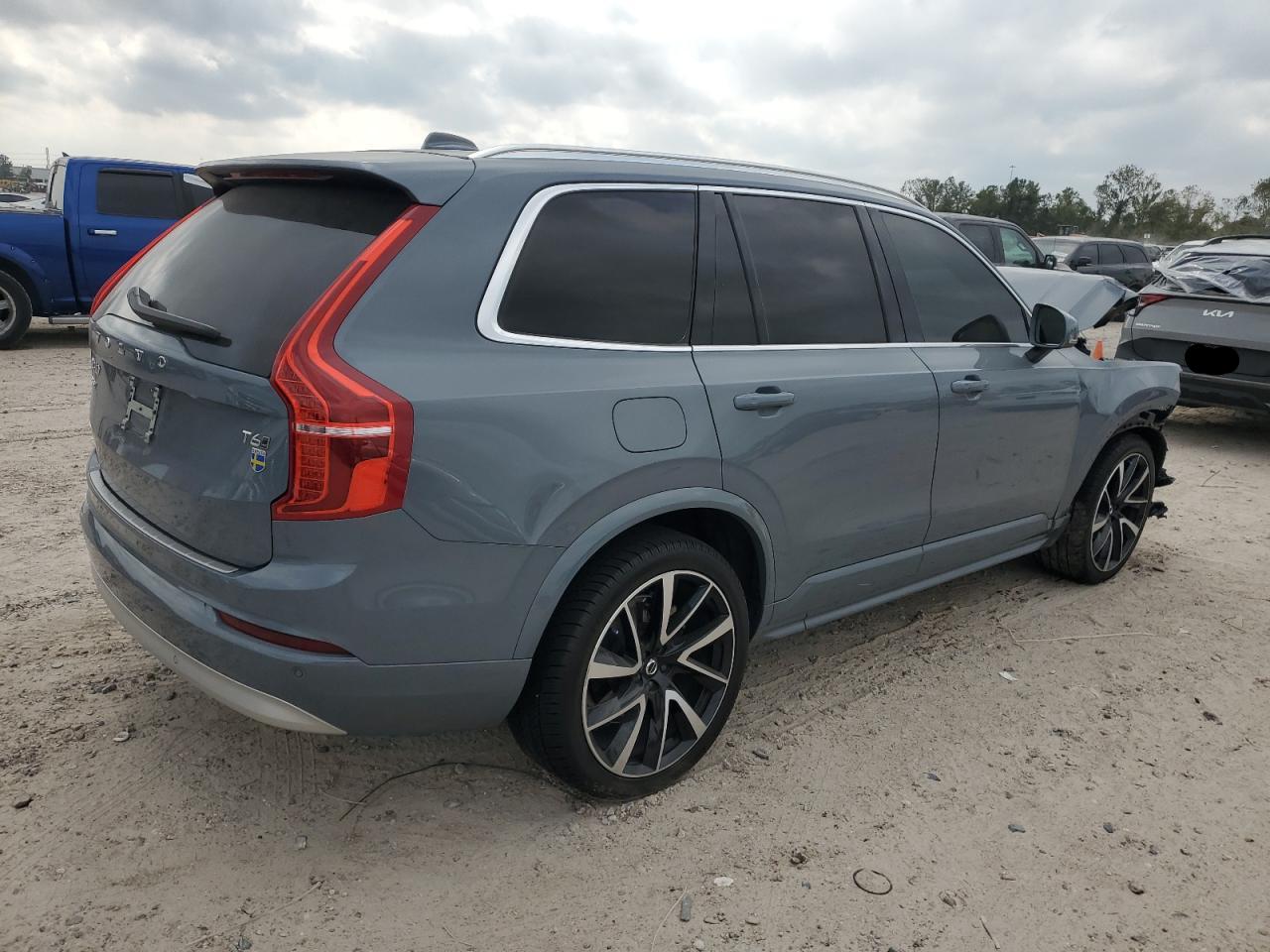 2022 VOLVO XC90 T6 MOMENTUM VIN:YV4A22PKXN1782209