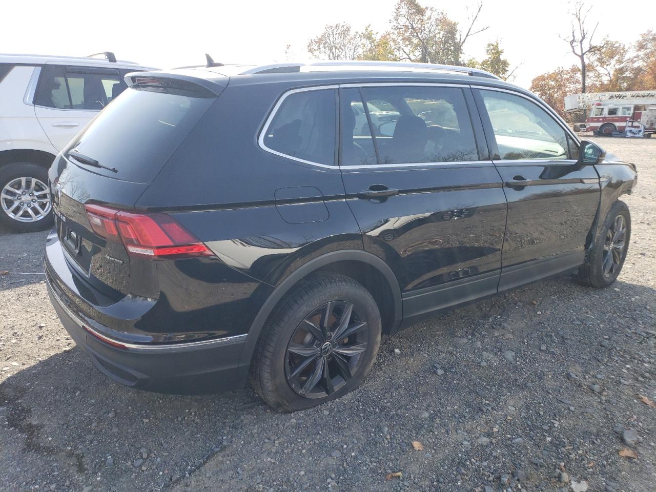 2024 VOLKSWAGEN TIGUAN SE VIN:3VV2B7AX4RM041251