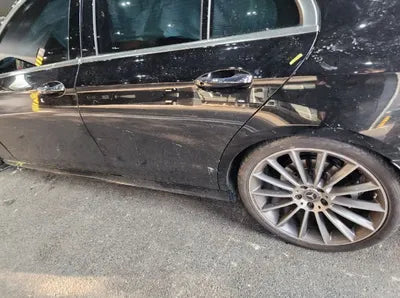 2018 Mercedes-Benz E 300 VIN: