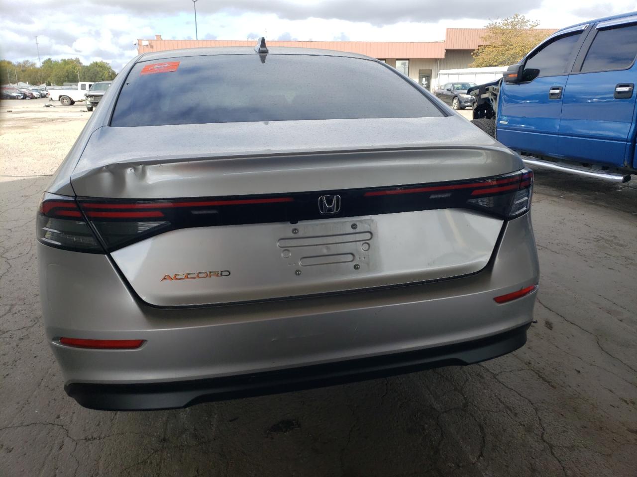 2024 HONDA ACCORD EX VIN:1HGCY1F38RA009504