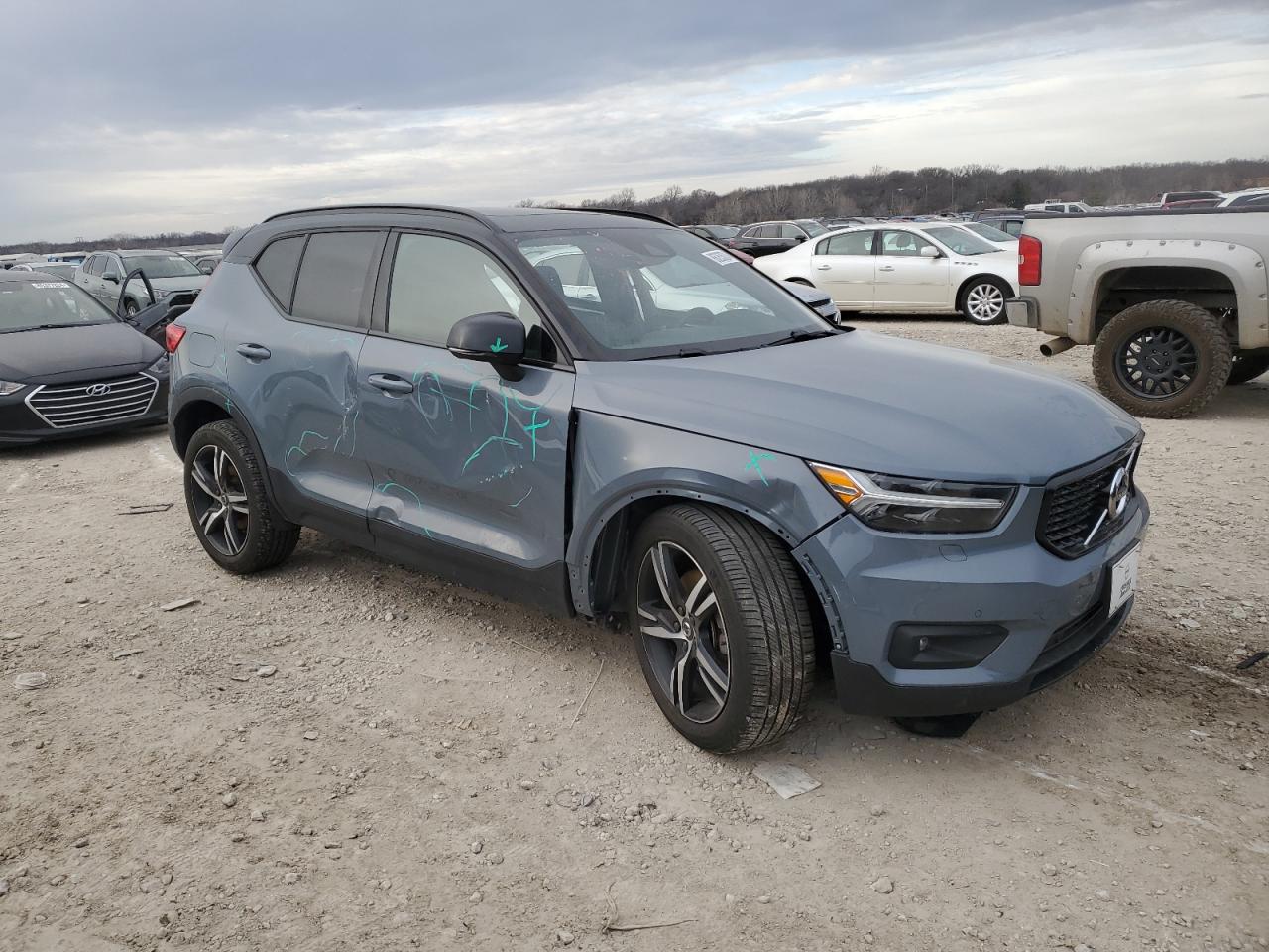 2022 VOLVO XC40 T5 R-DESIGN VIN:YV4162UM4N2662345