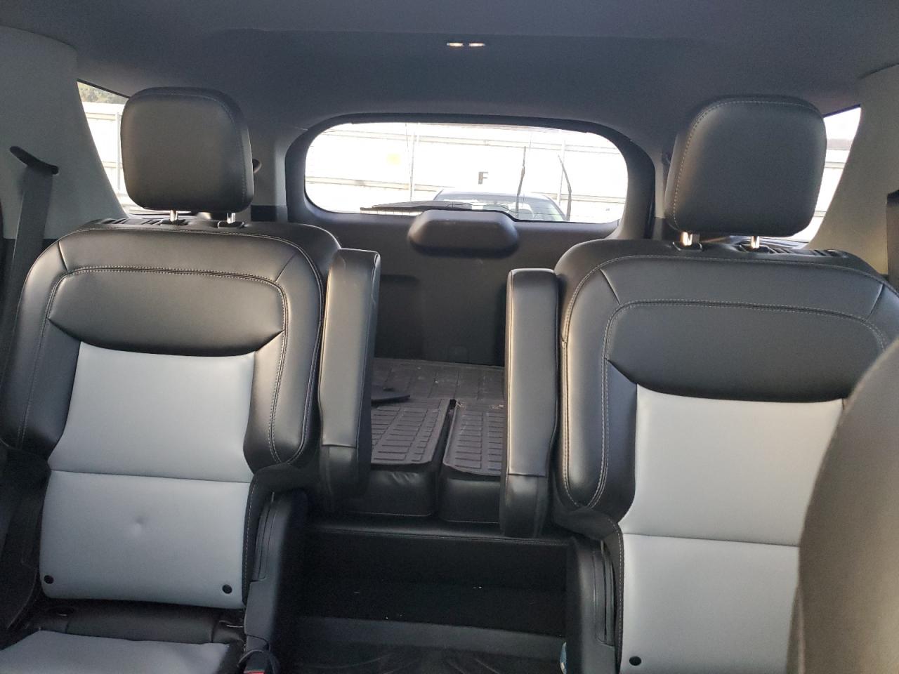 2022 FORD EXPLORER XLT VIN:1FMSK8DH2NGB43804